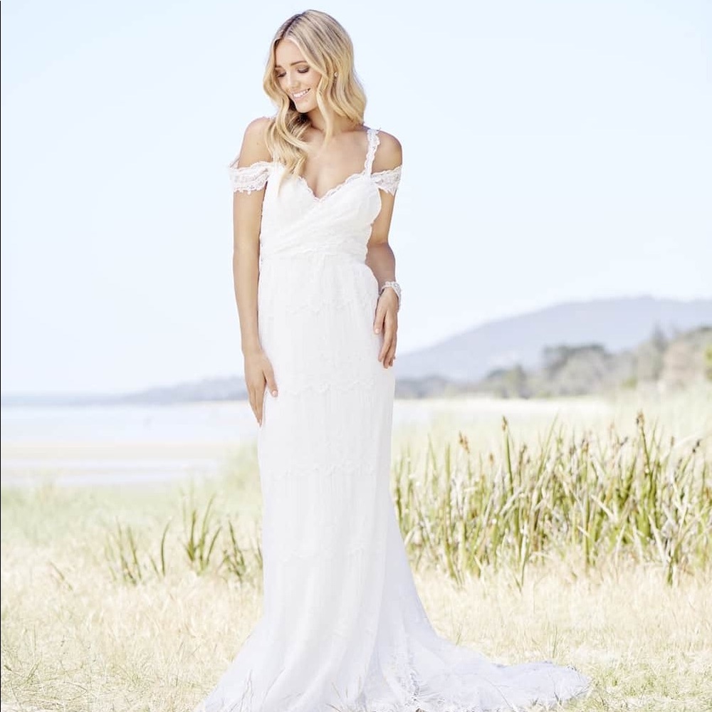 *SOLD* New Anna Campbell Silk Tulle Ivory Dress